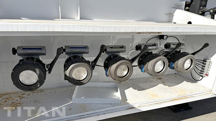 Plam Oil Tanker Trailer for Sale in Namibia