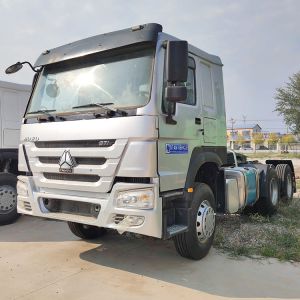 CNHTC Complete Used Howo Tractor Trucks